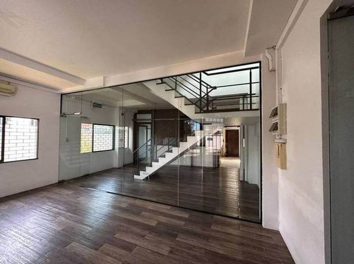 Warehouse & Office · Sukhumvit 101: Office floor with glass partitions