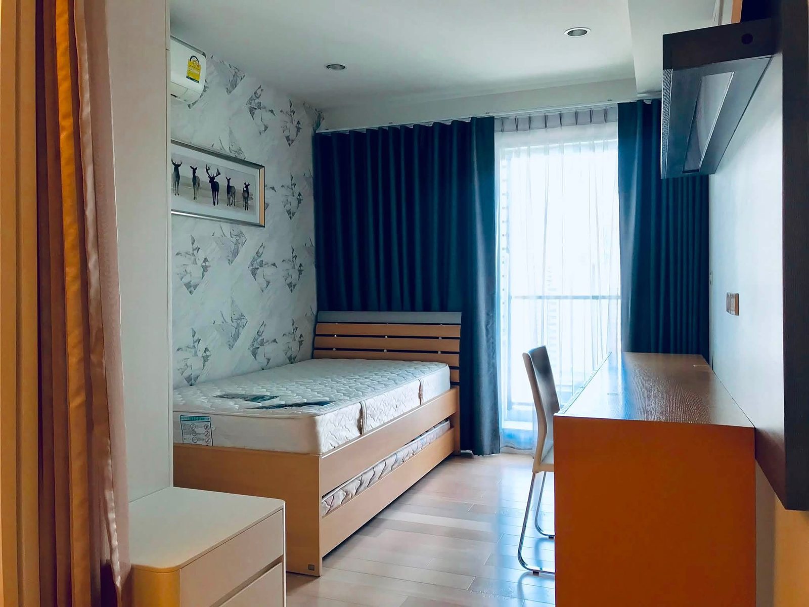 15 Sukhumvit Residences: Second bedroom