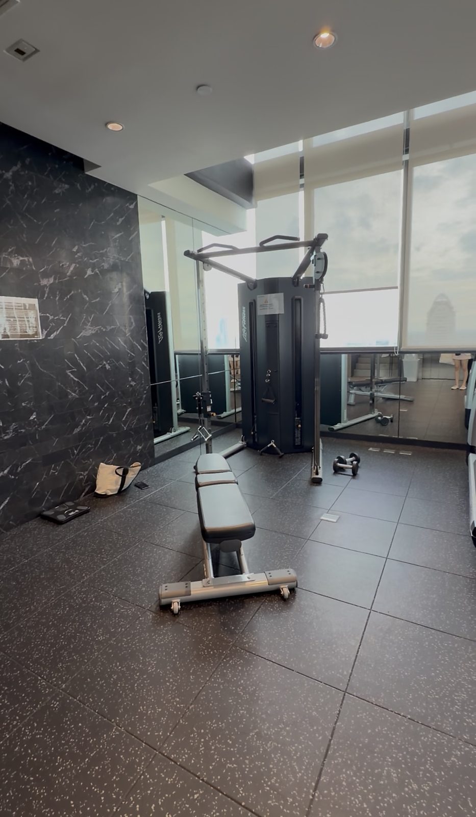 28 Chidlom: Fitness room