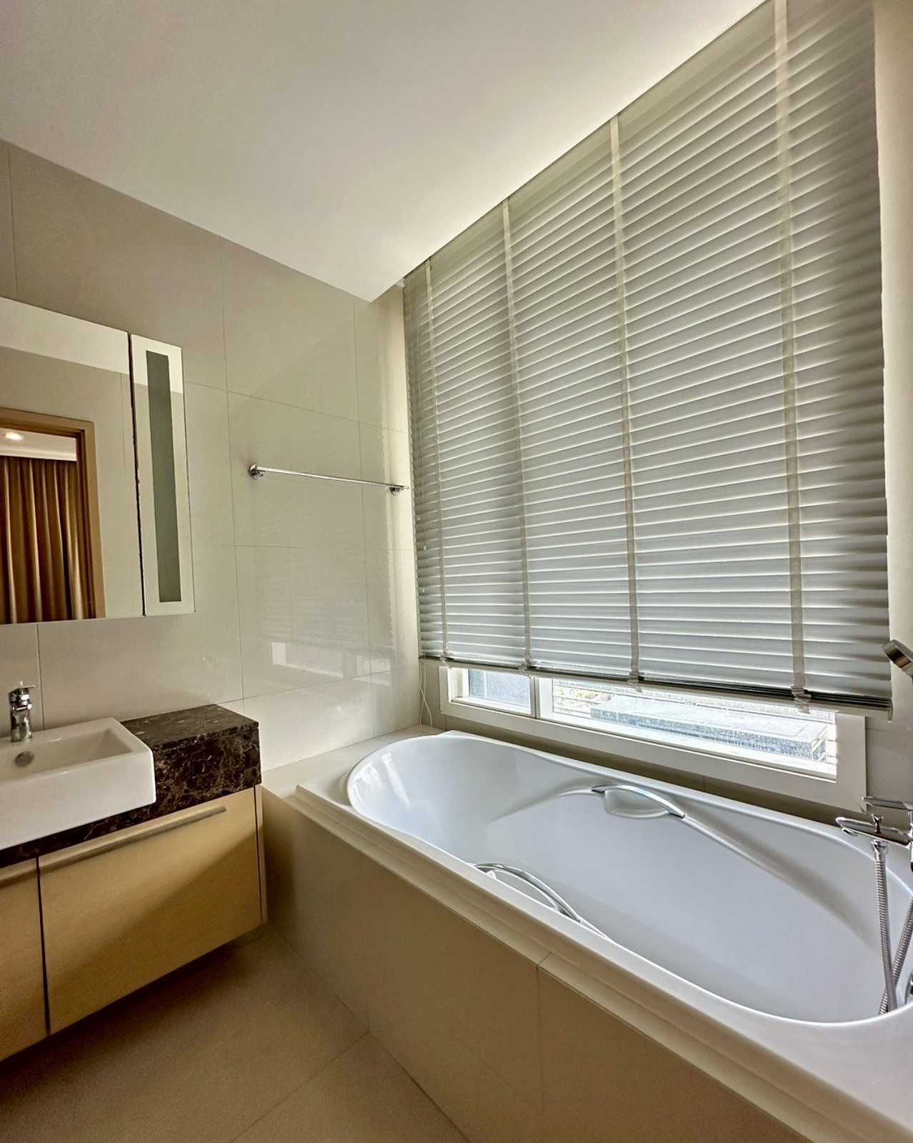 39 by Sansiri: Bathroom