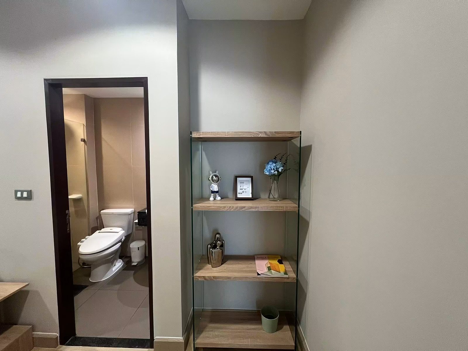 59 Heritage: Guest toilet