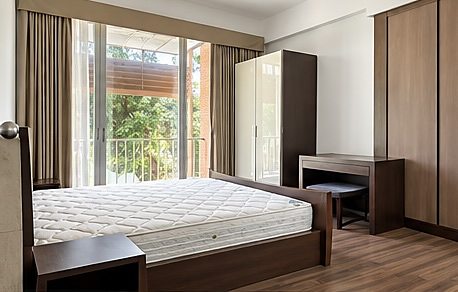 Apartment Soi Ekkamai 2: Bedroom [low resolution]