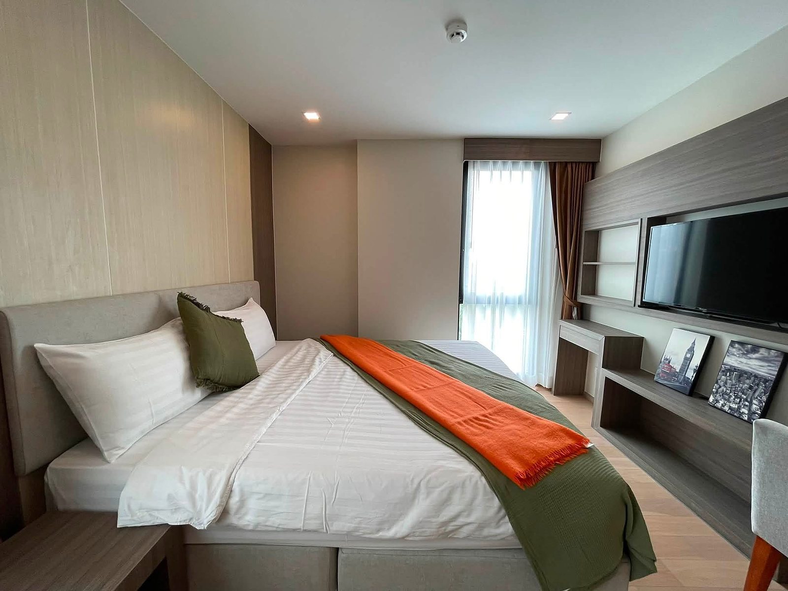 Art @ Thonglor 25: Main bedroom