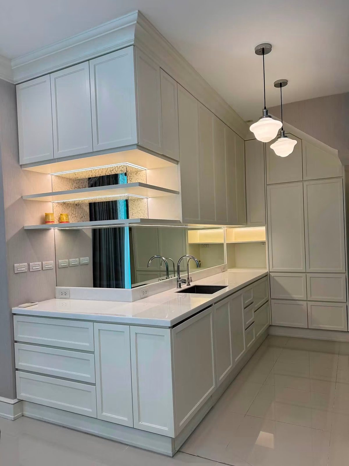 Baan Klang Muang Classe Ekkamai-Ramintra: Kitchen