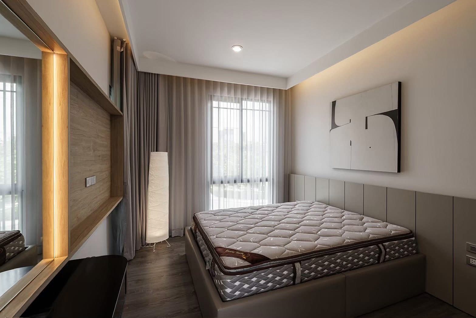 Baan Klang Muang Classe Sukhumvit 77: Guest bedroom [show unit]