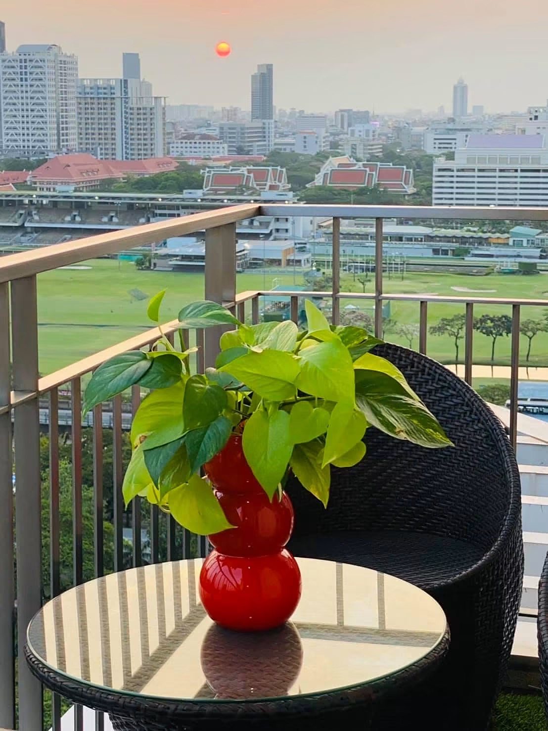 Baan Rajprasong Condominium: Balcony view