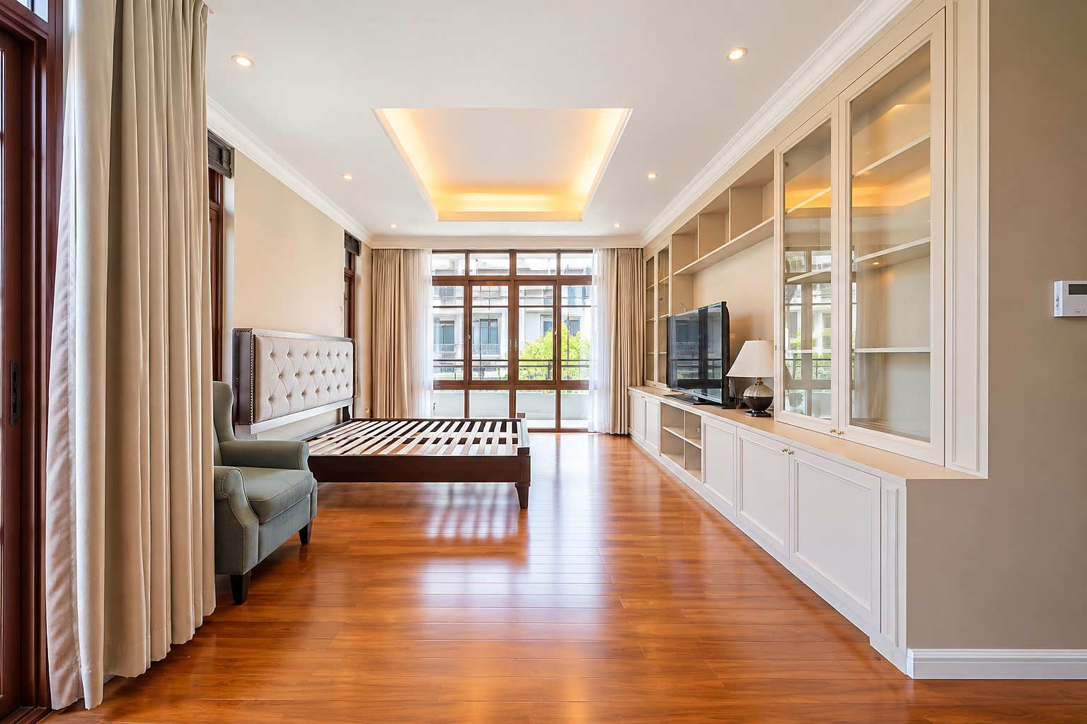 Baan Sansiri Sukhumvit 67: Master bedroom