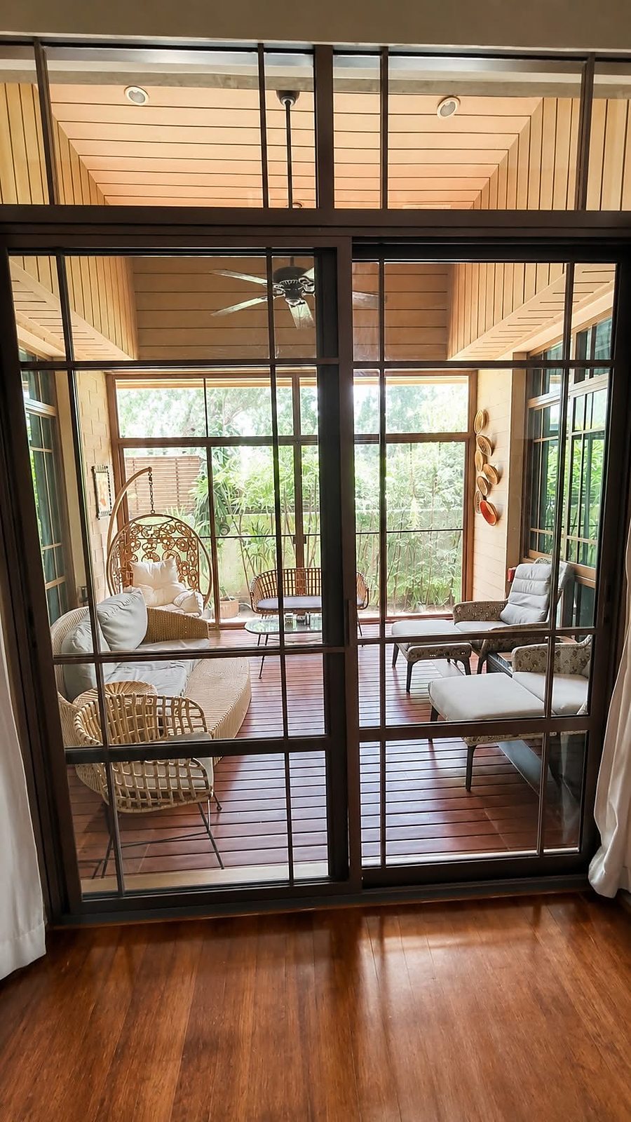 Baan Sansiri Sukhumvit 67: Sunroom