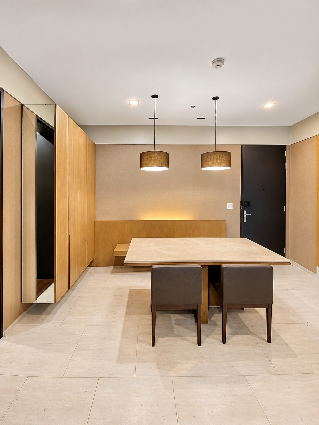 City Smart Sukhumvit 18: Dining area