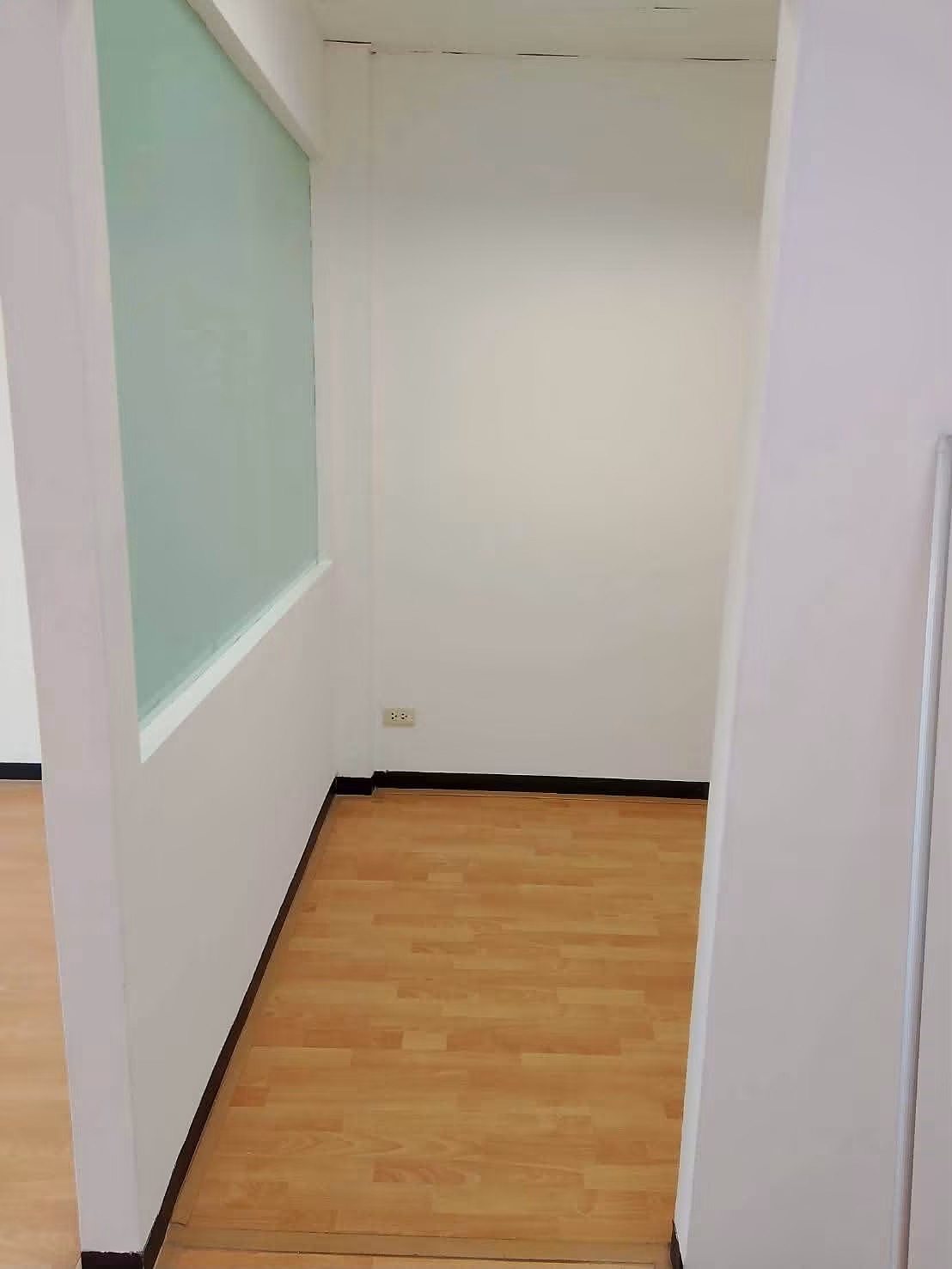 Commercial Space - Sukhumvit 66/1: Partitioned room