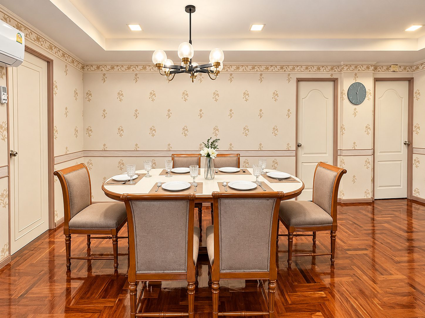 DH Grand Tower Sukhumvit 39: Dining room