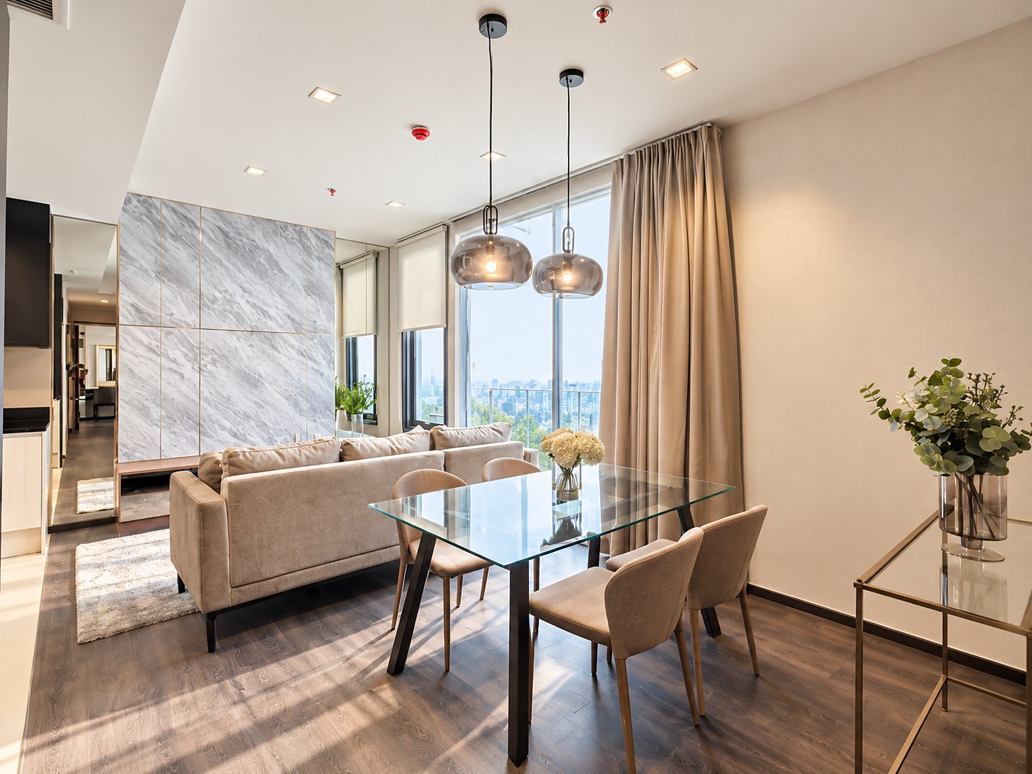 Edge Sukhumvit 23: Dining area