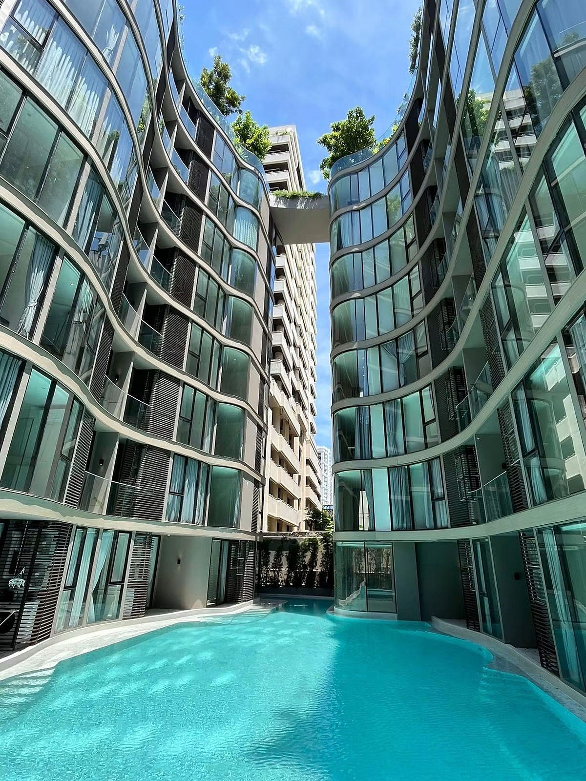 FYNN Asoke: Swimming pool