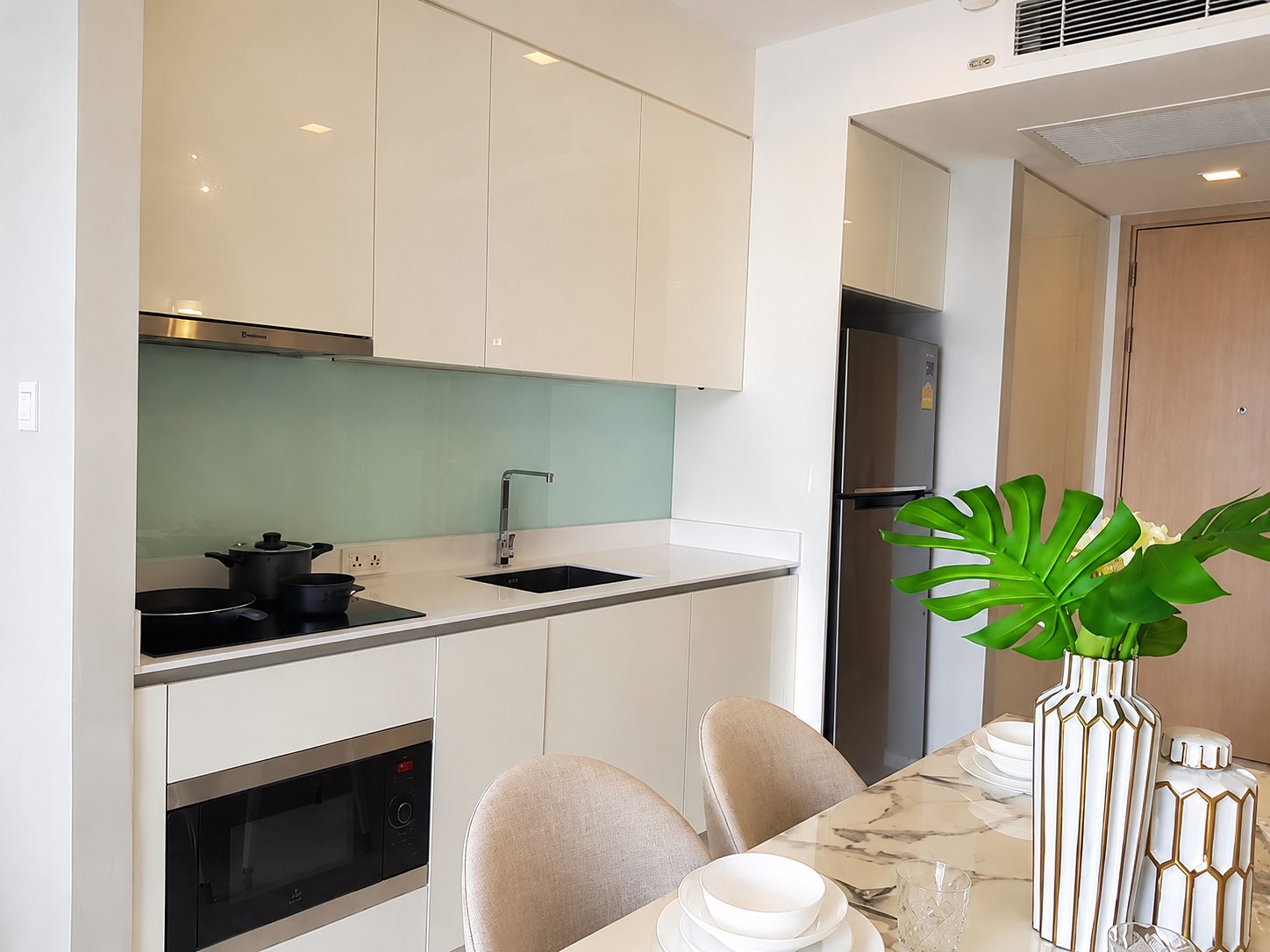 Hyde 11: Kitchen