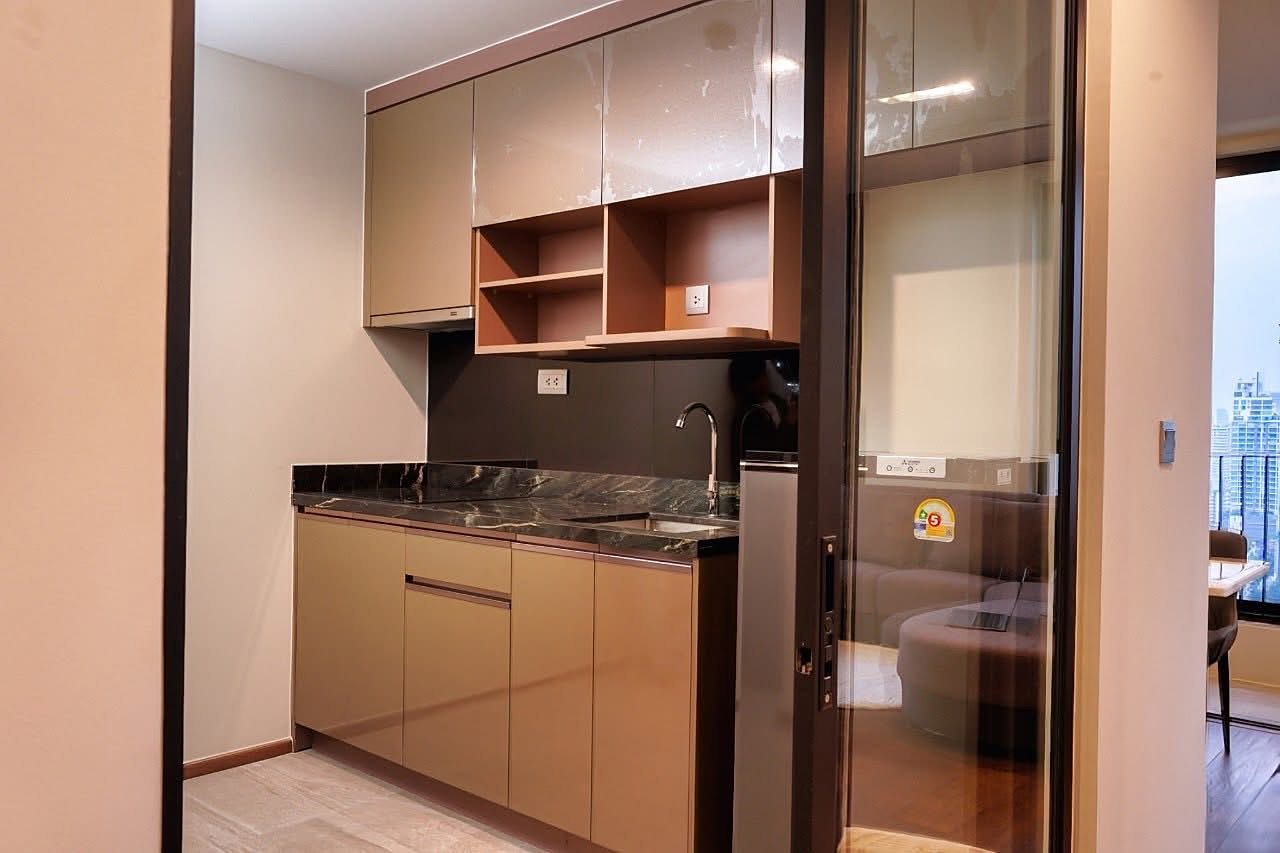IDEO Q Sukhumvit 36: Kitchen
