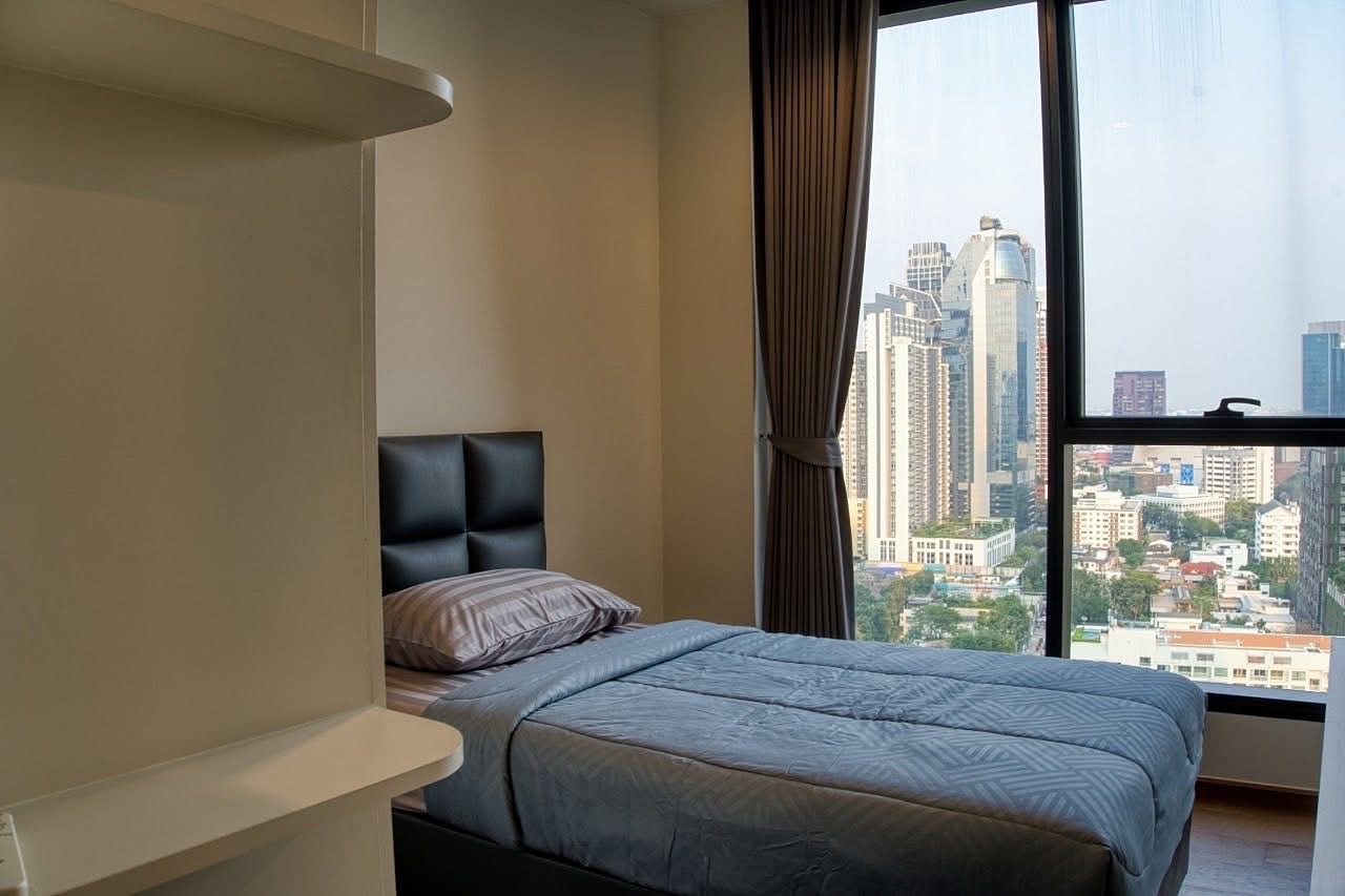 IDEO Q Sukhumvit 36: Second bedroom