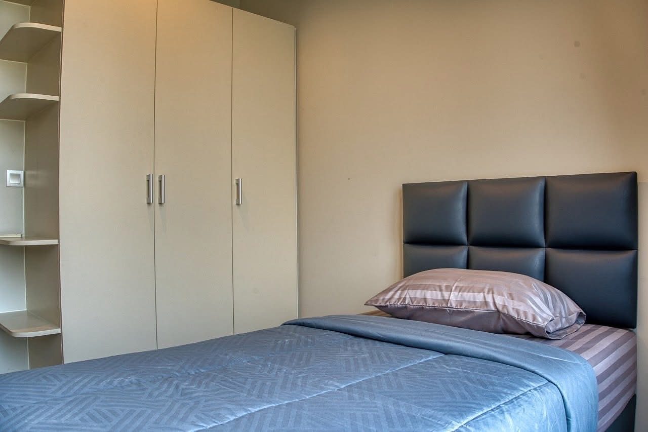 IDEO Q Sukhumvit 36: Second bedroom