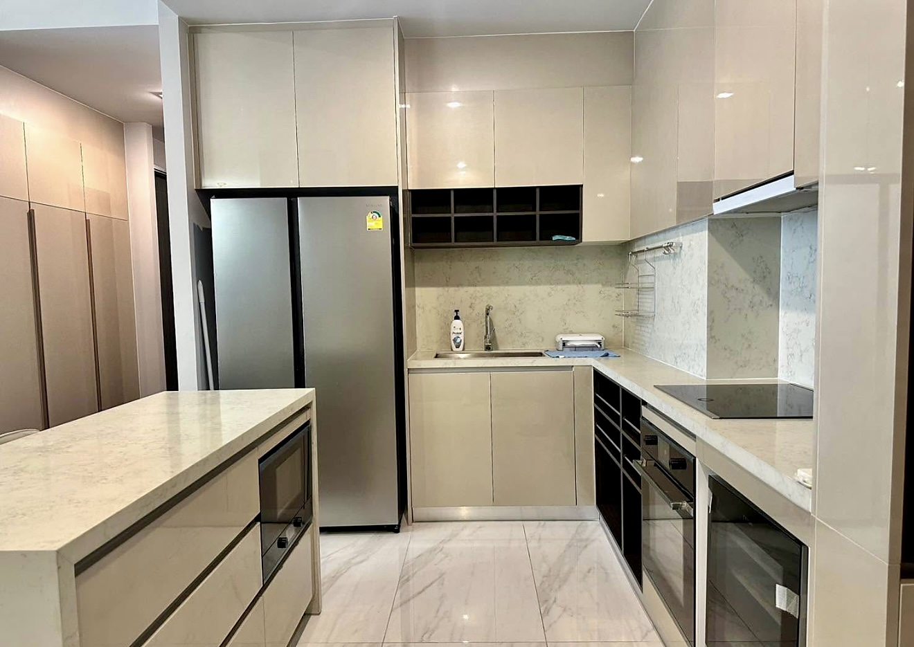 LAVIQ Sukhumvit 57: Kitchen