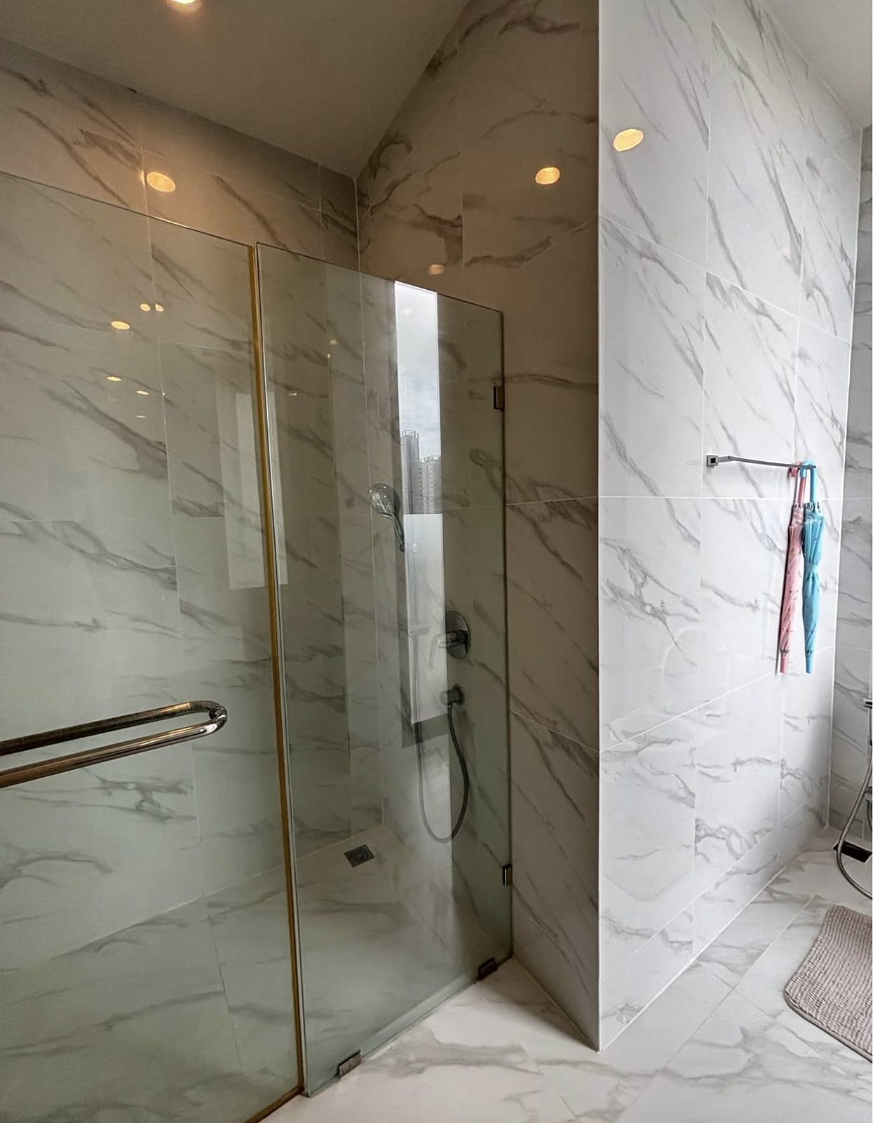 Noble BE19: Shower