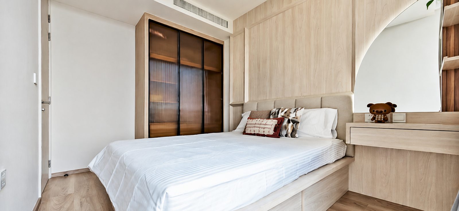Noble Form Thonglor: Bedroom