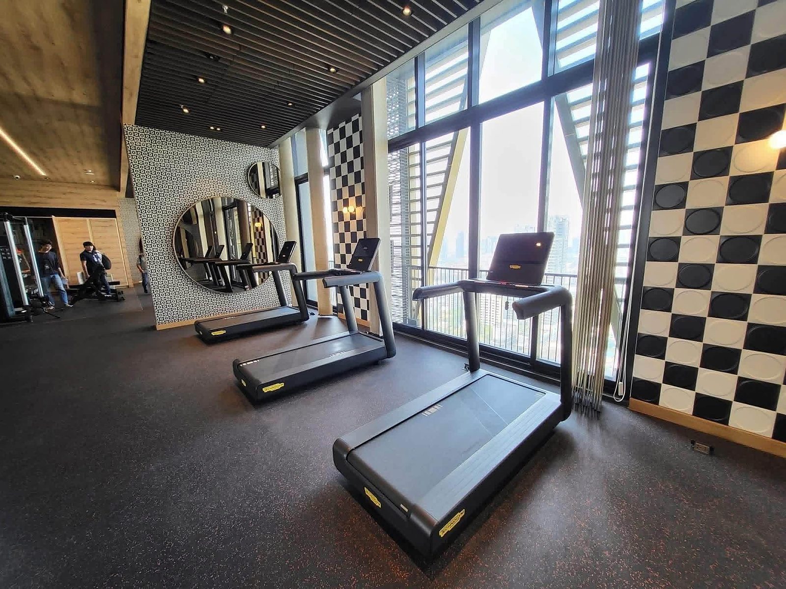 Noble State Sukhumvit 39: Fitness center