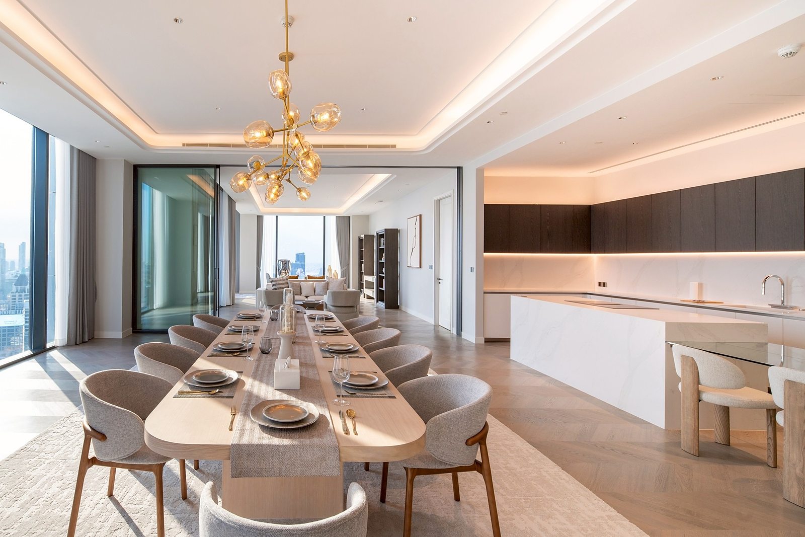 ONE89 Wireless (One Bangkok): Dining area and kitchen