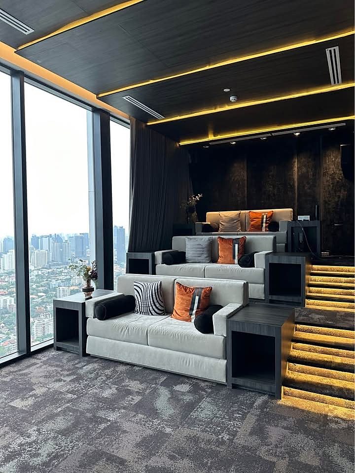 Park Origin Thonglor: Private cinema [low resolution]