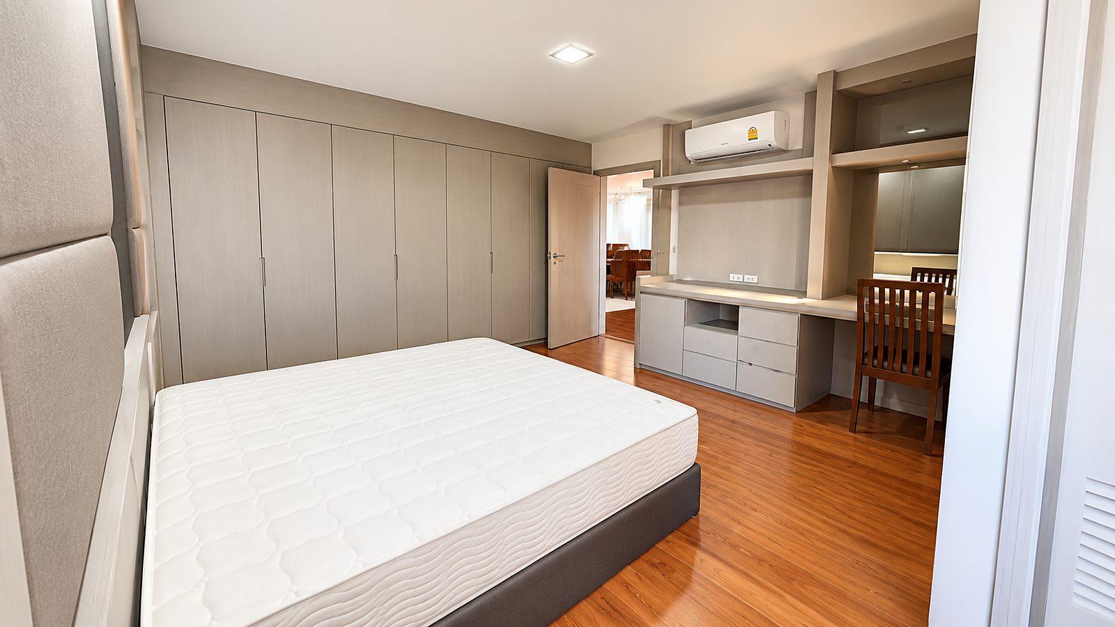 President Park Sukhumvit 24: Bedroom