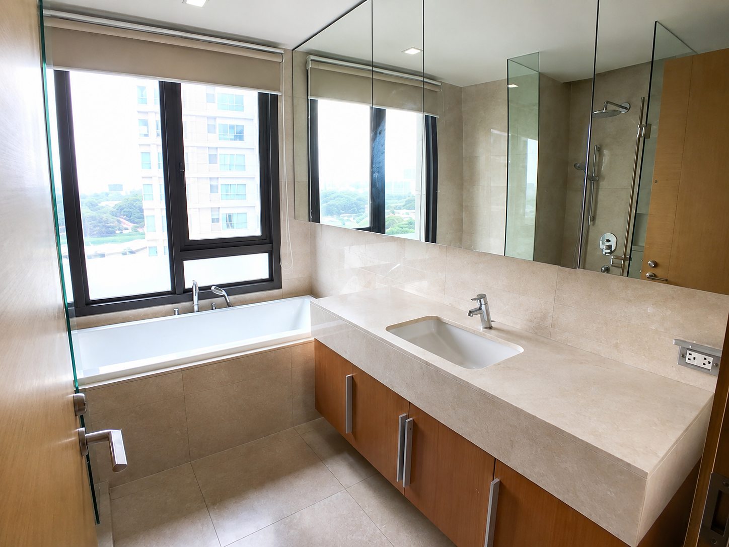 Prive by Sansiri: Bathroom