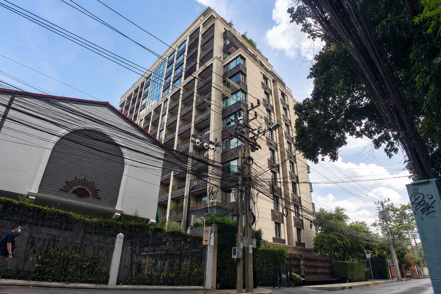 Prive by Sansiri: Building exterior