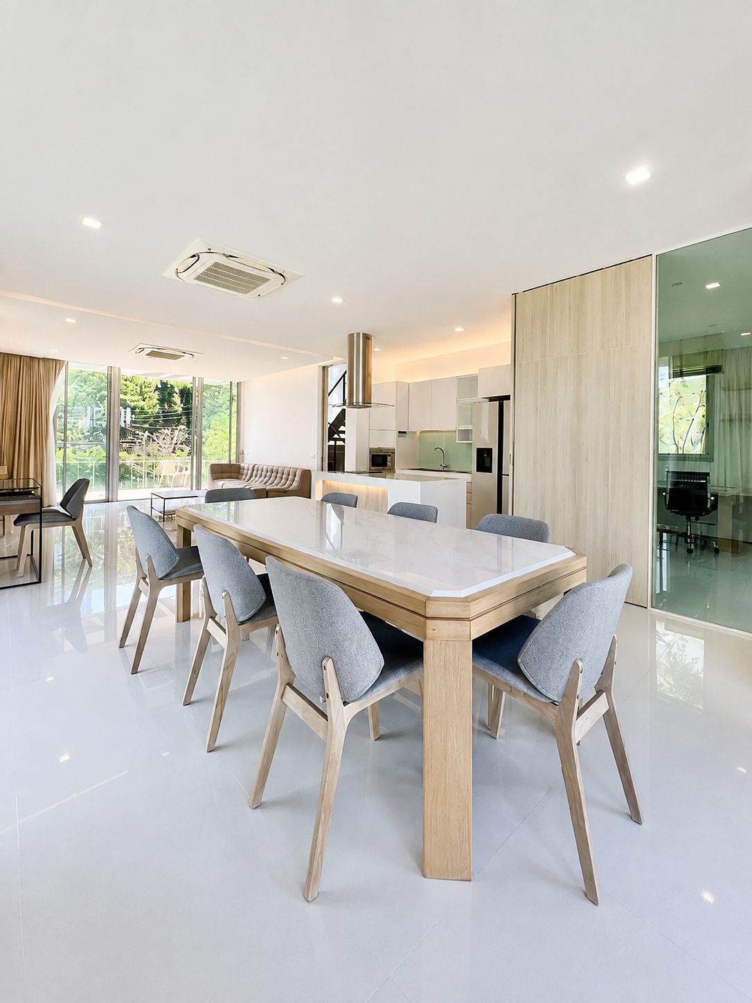 3-Storey Private Pool House ซอยศูนย์วิจัย: Dining area