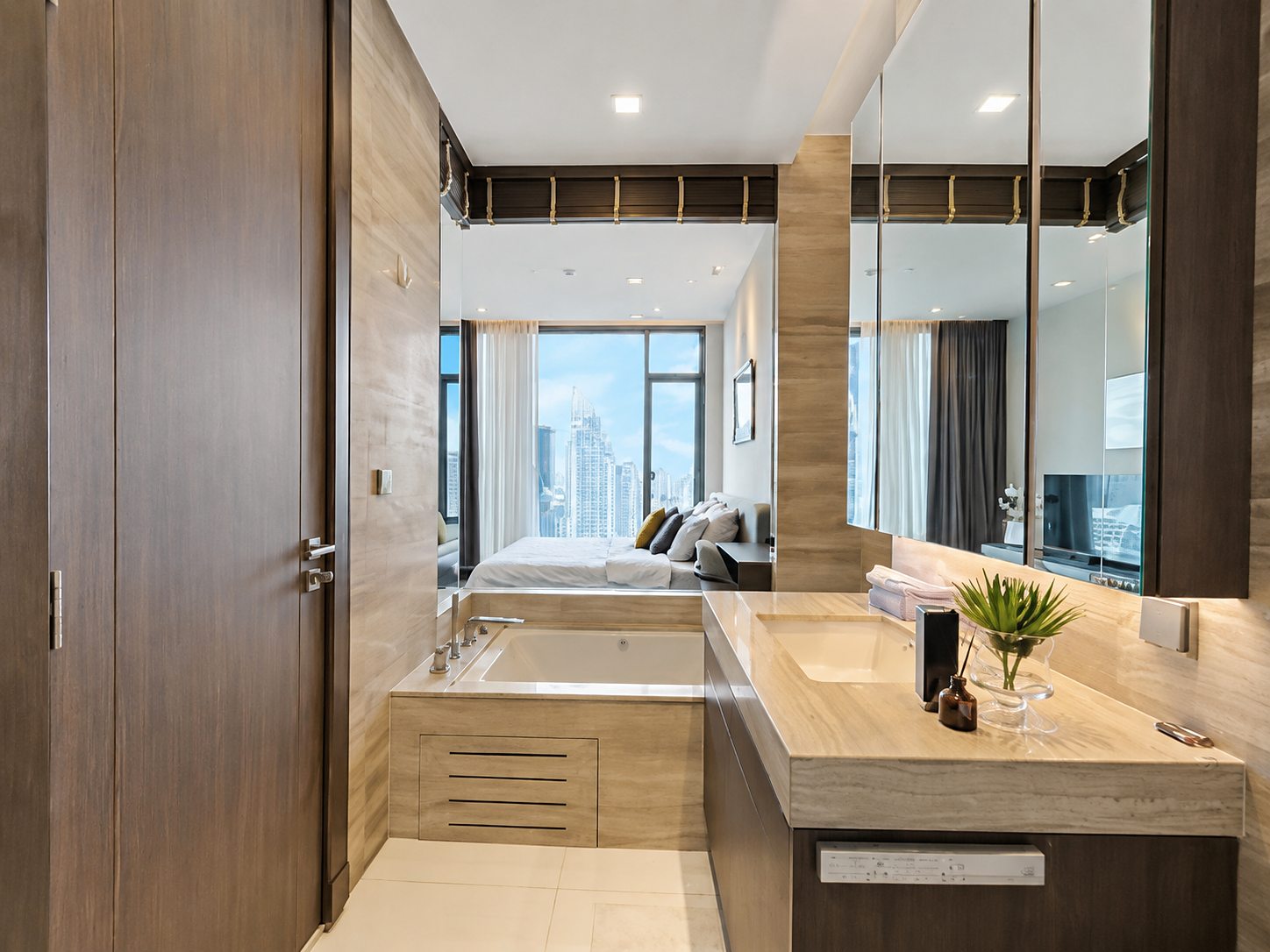 Q1 Sukhumvit: Bathroom