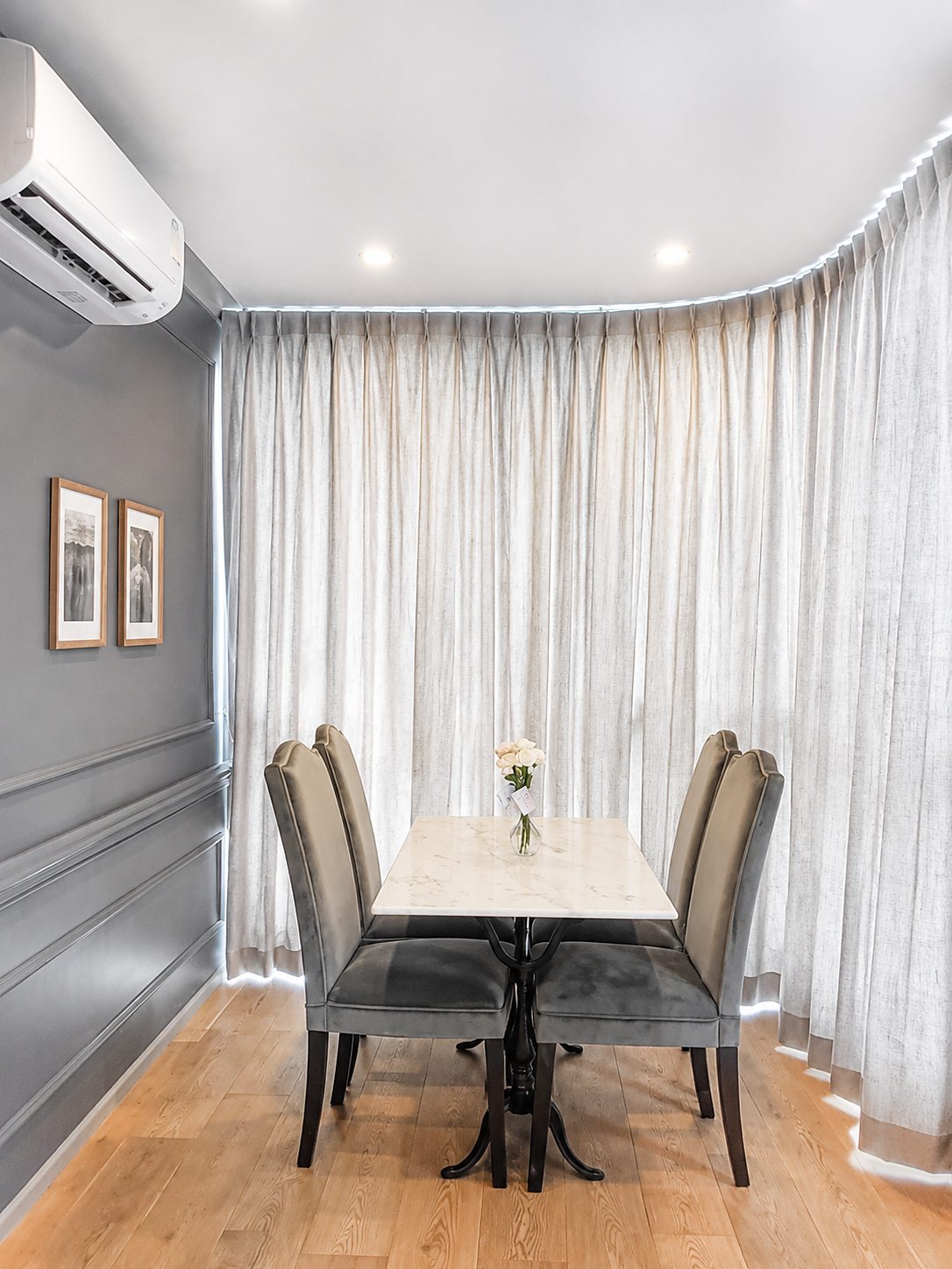 Q Chidlom: Dining area