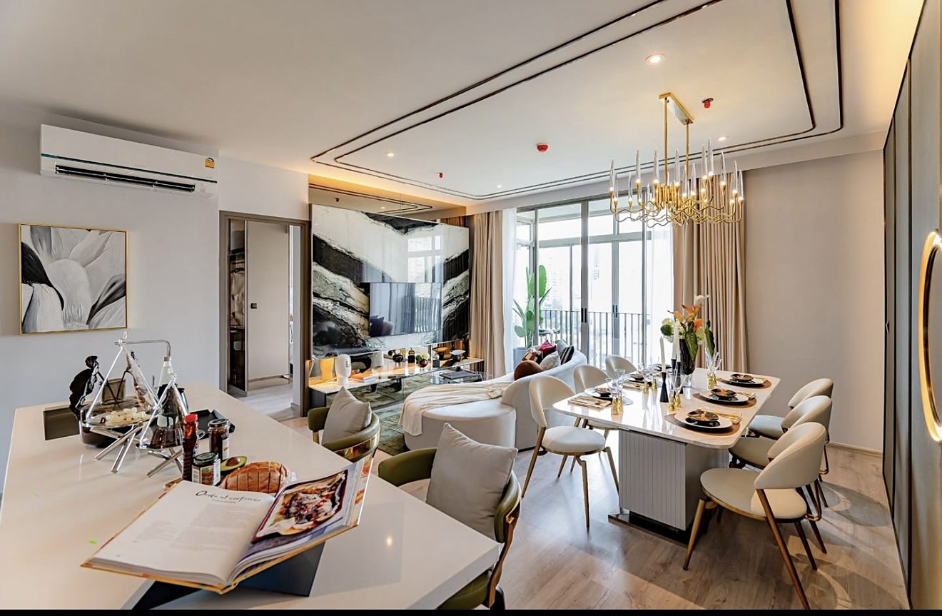 Rhythm Ekkamai Estate: Dining area [show unit]