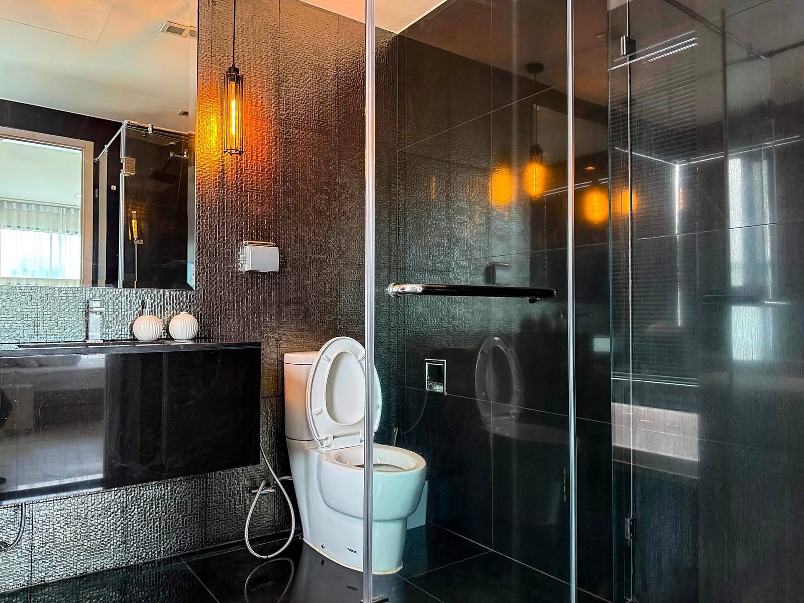 Rhythm Sukhumvit 36-38: Bathroom