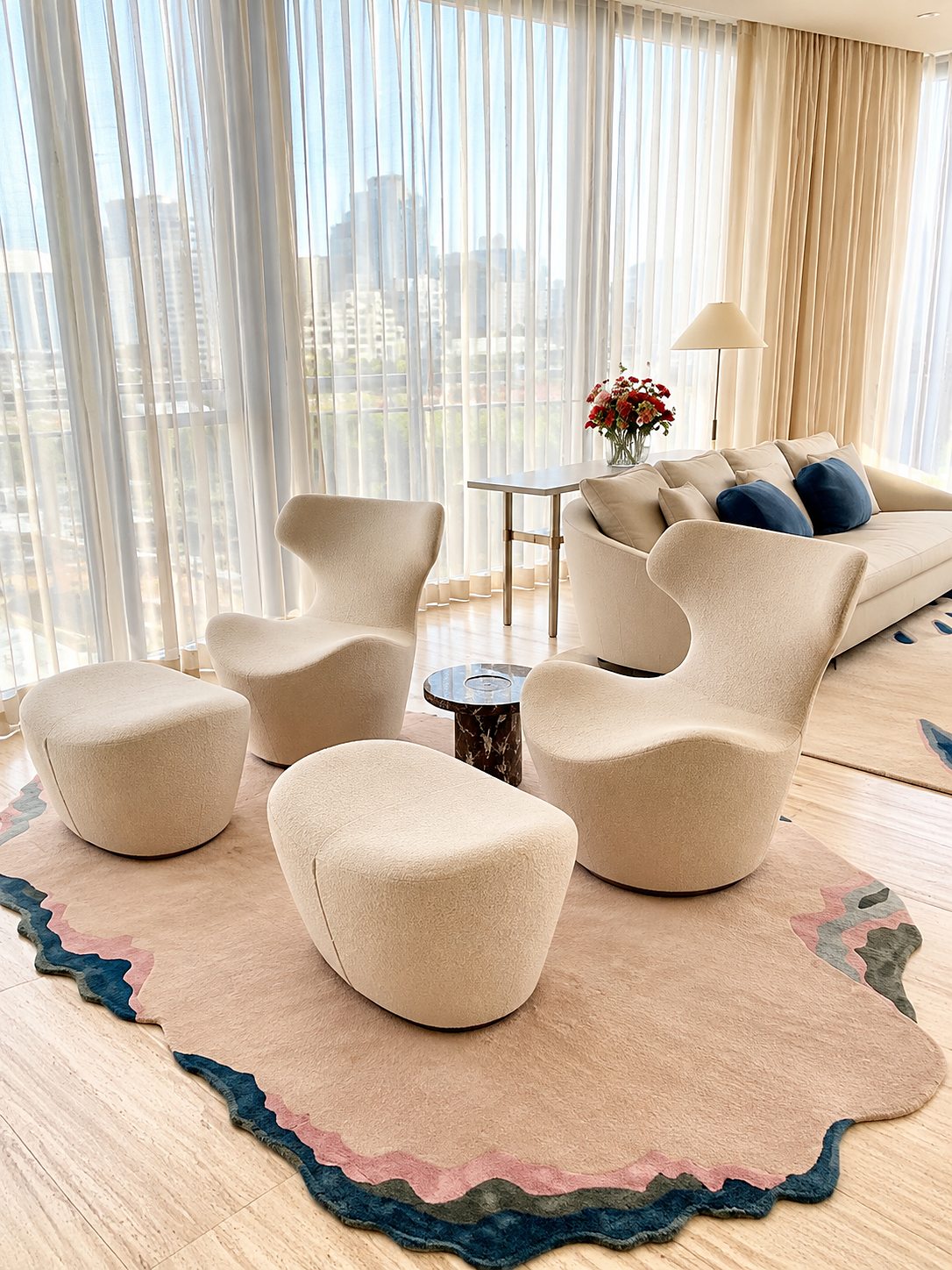 SCOPE Langsuan: Lounge area