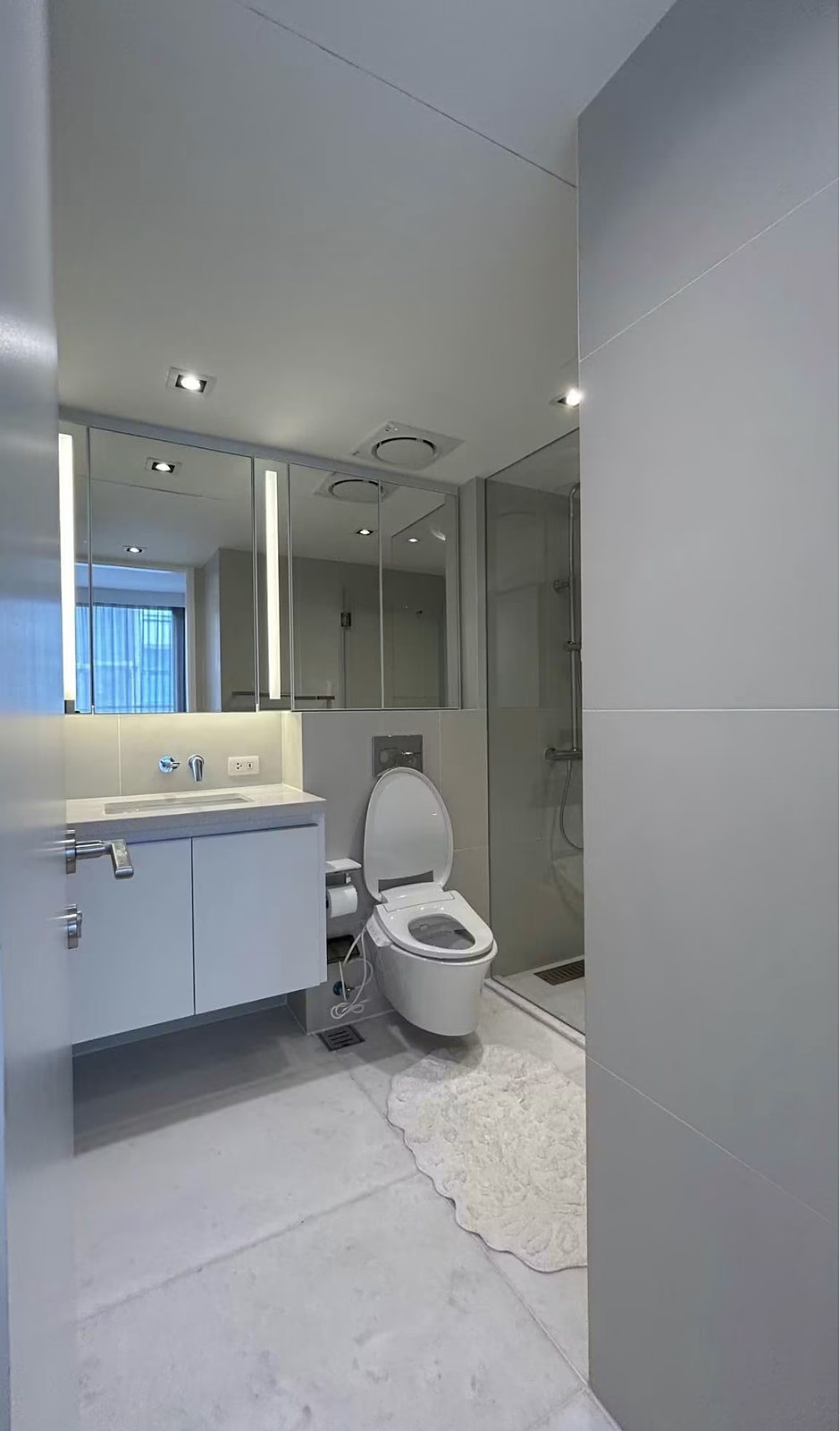 SCOPE Promsri: Bathroom