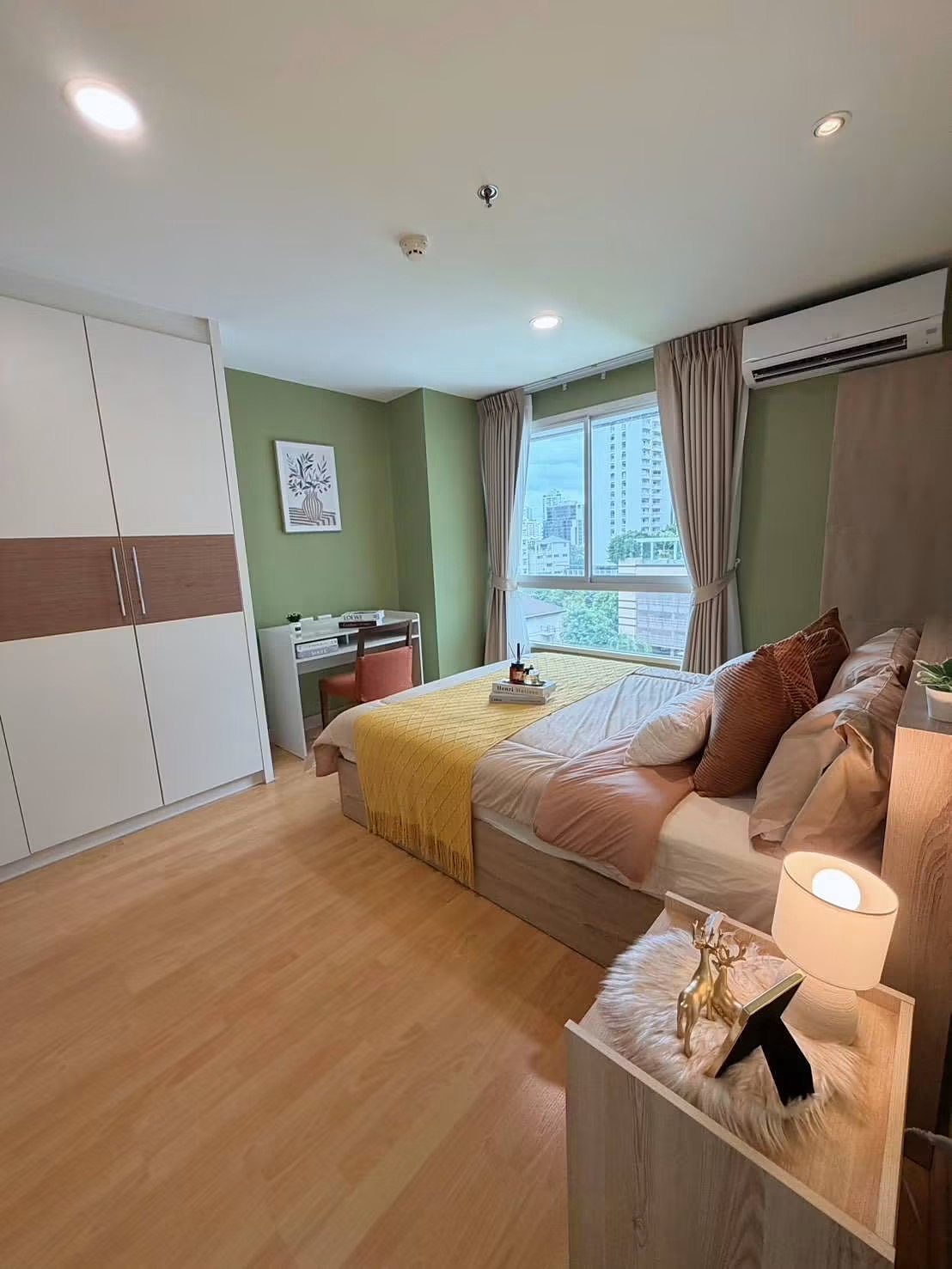 Serene Place Sukhumvit 24: Second bedroom