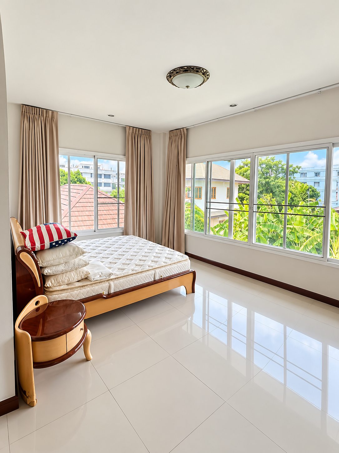 Sukhumvit 107 (Bearing) · Pool Villa: Bedroom