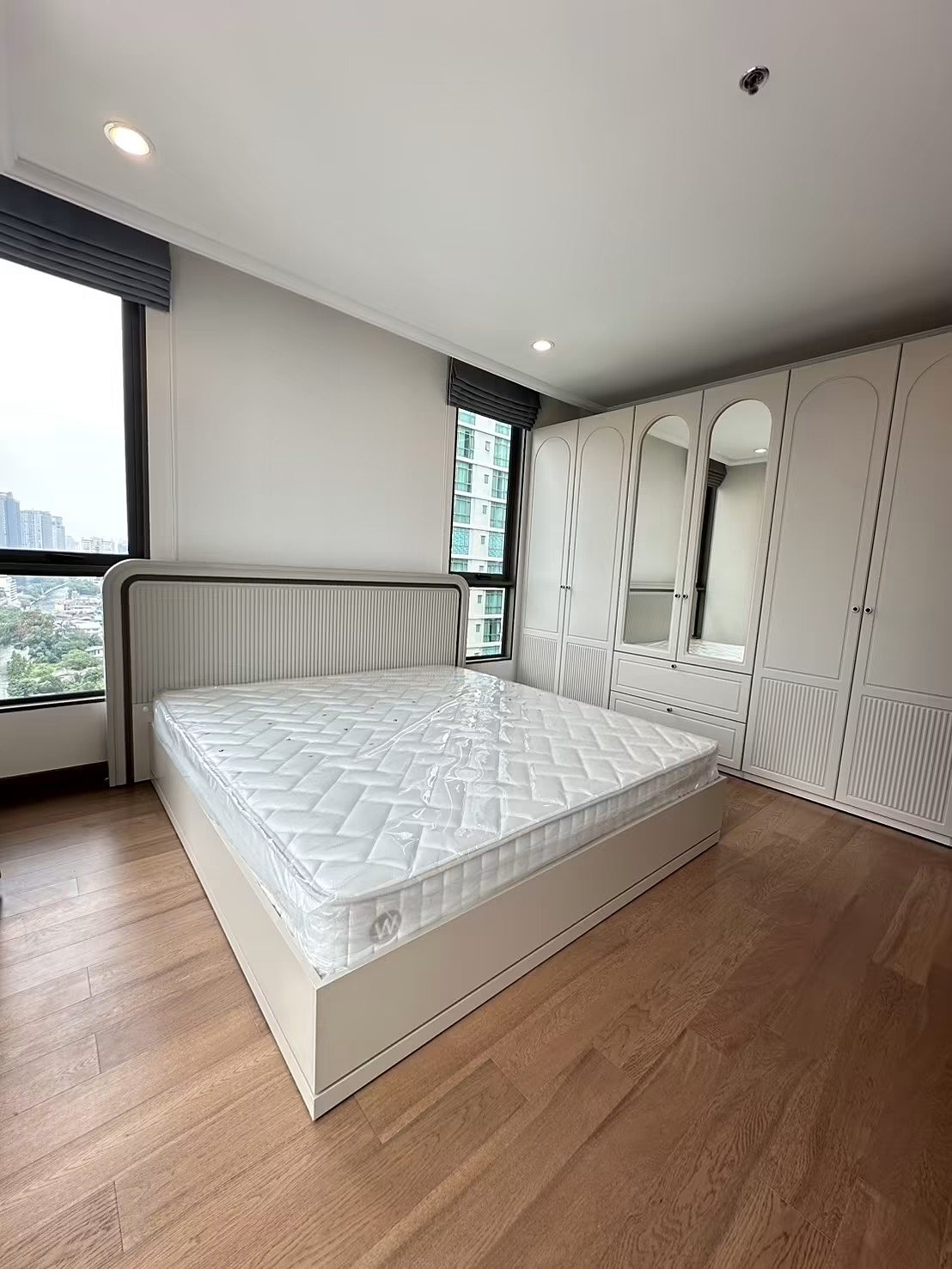 Supalai Oriental Sukhumvit 39: Master bedroom