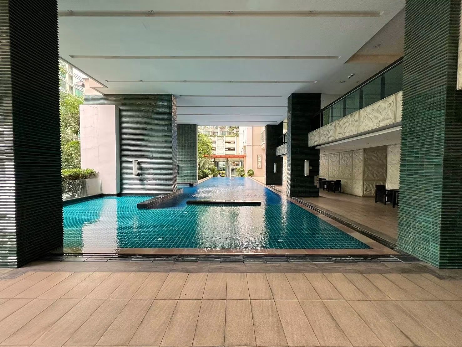 The Address Chidlom: Swimming pool