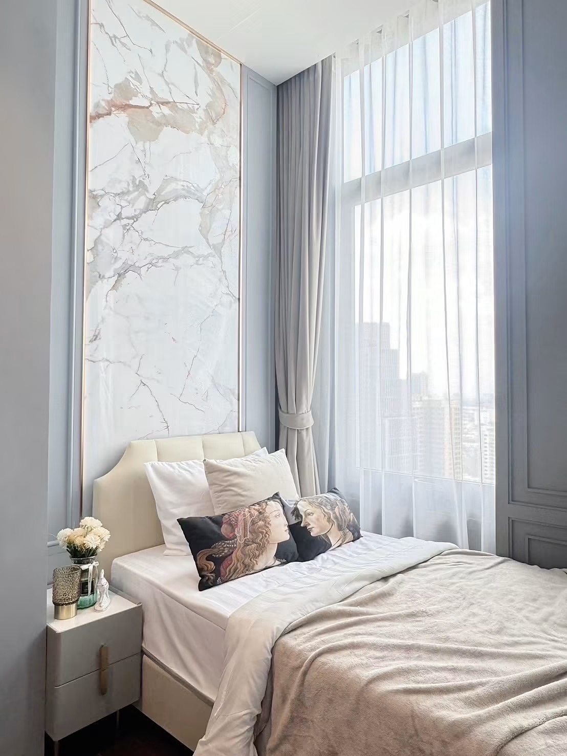 The Diplomat 39: Bedroom