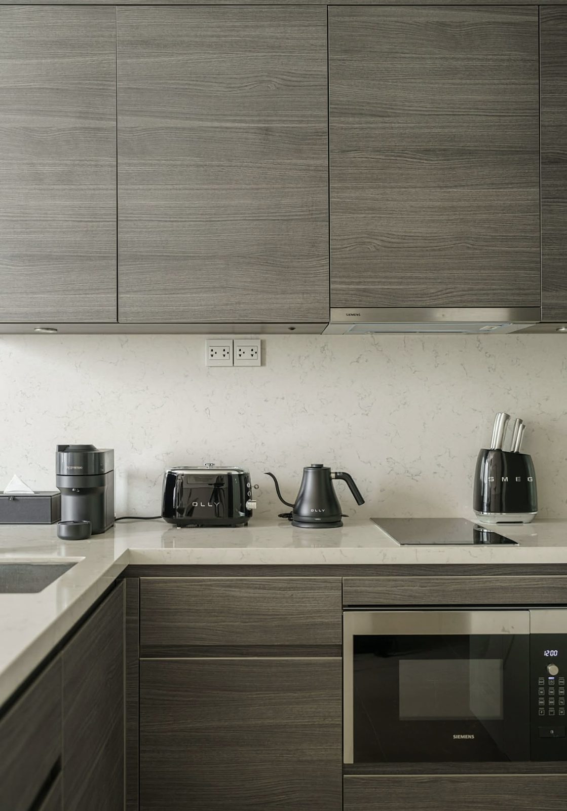 The Esse Asoke: Kitchen [show unit]