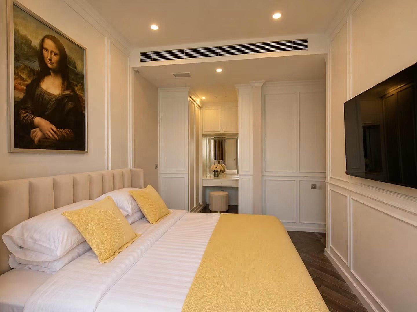 The Esse Sukhumvit 36: Second bedroom