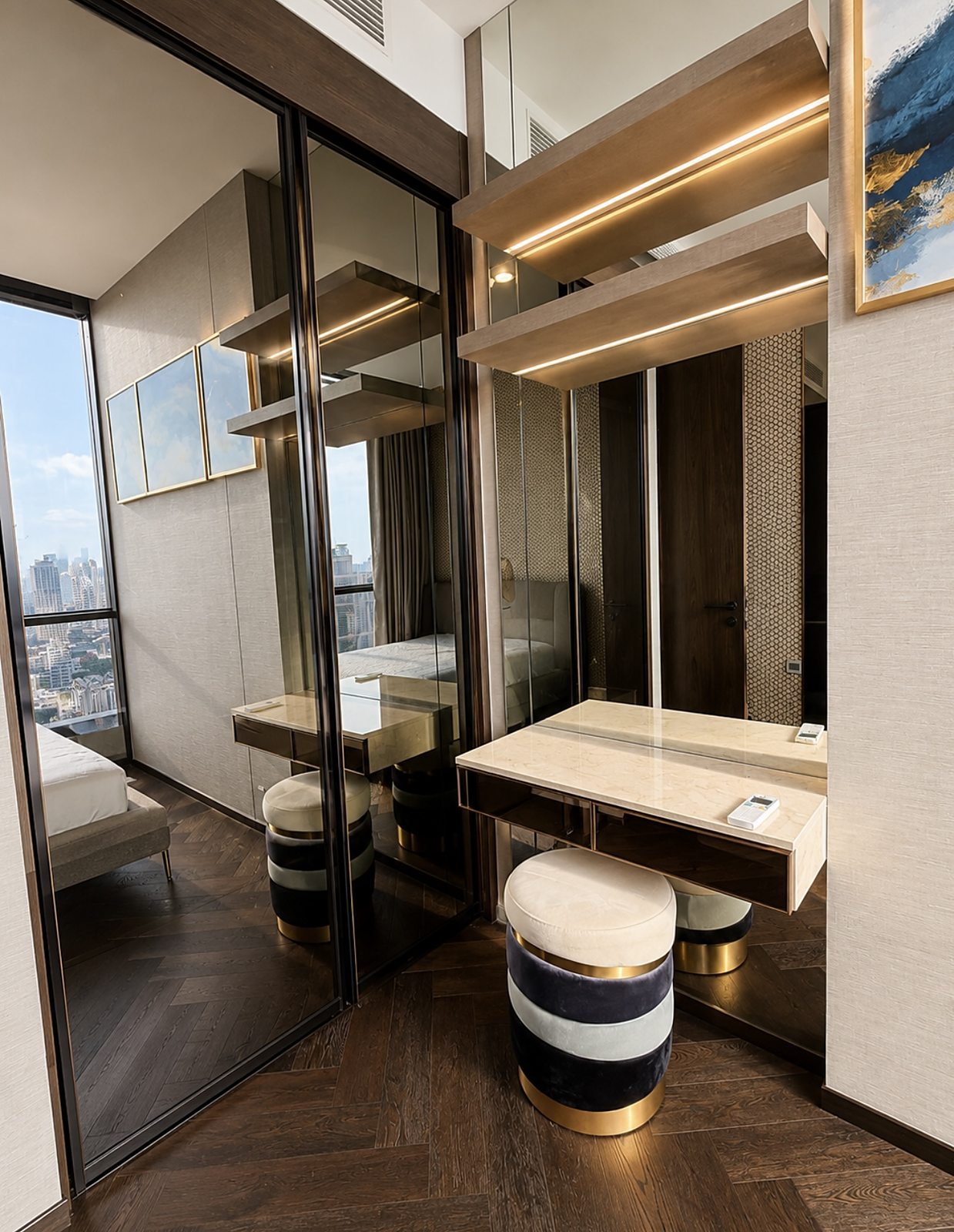 The Esse Sukhumvit 36: Dressing area
