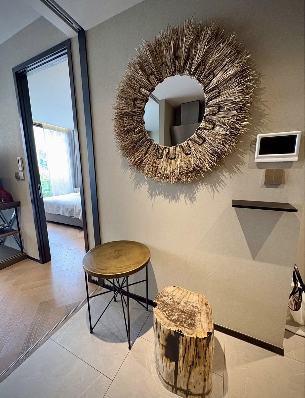 The Reserve 61 Hideaway: Entrance foyer