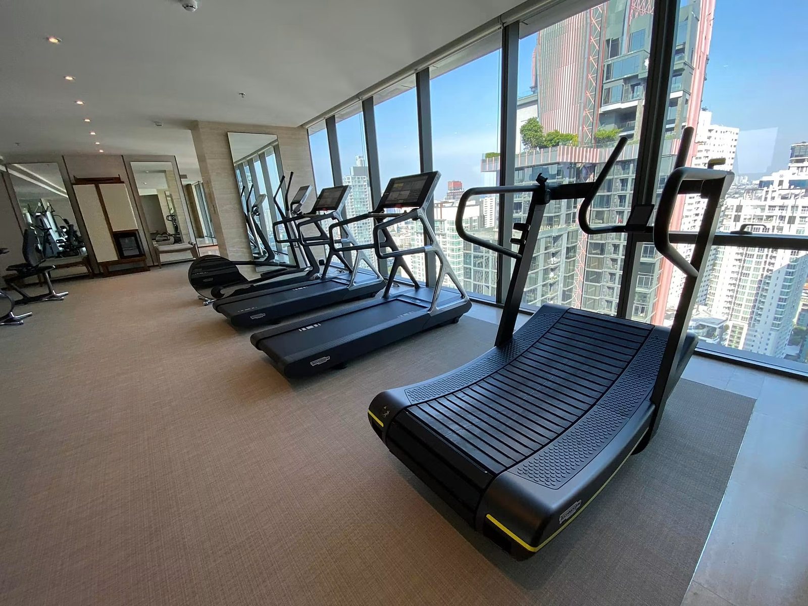 The Strand Thonglor: Fitness room