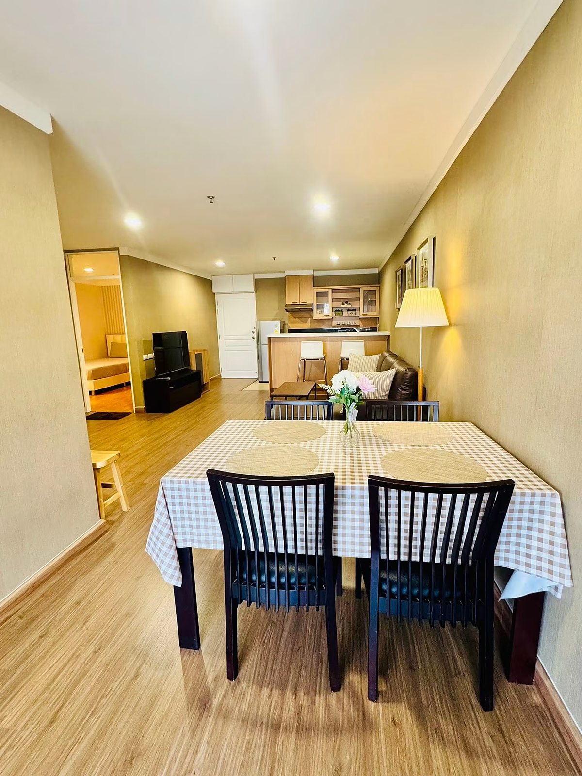 The Waterford Diamond: Dining area