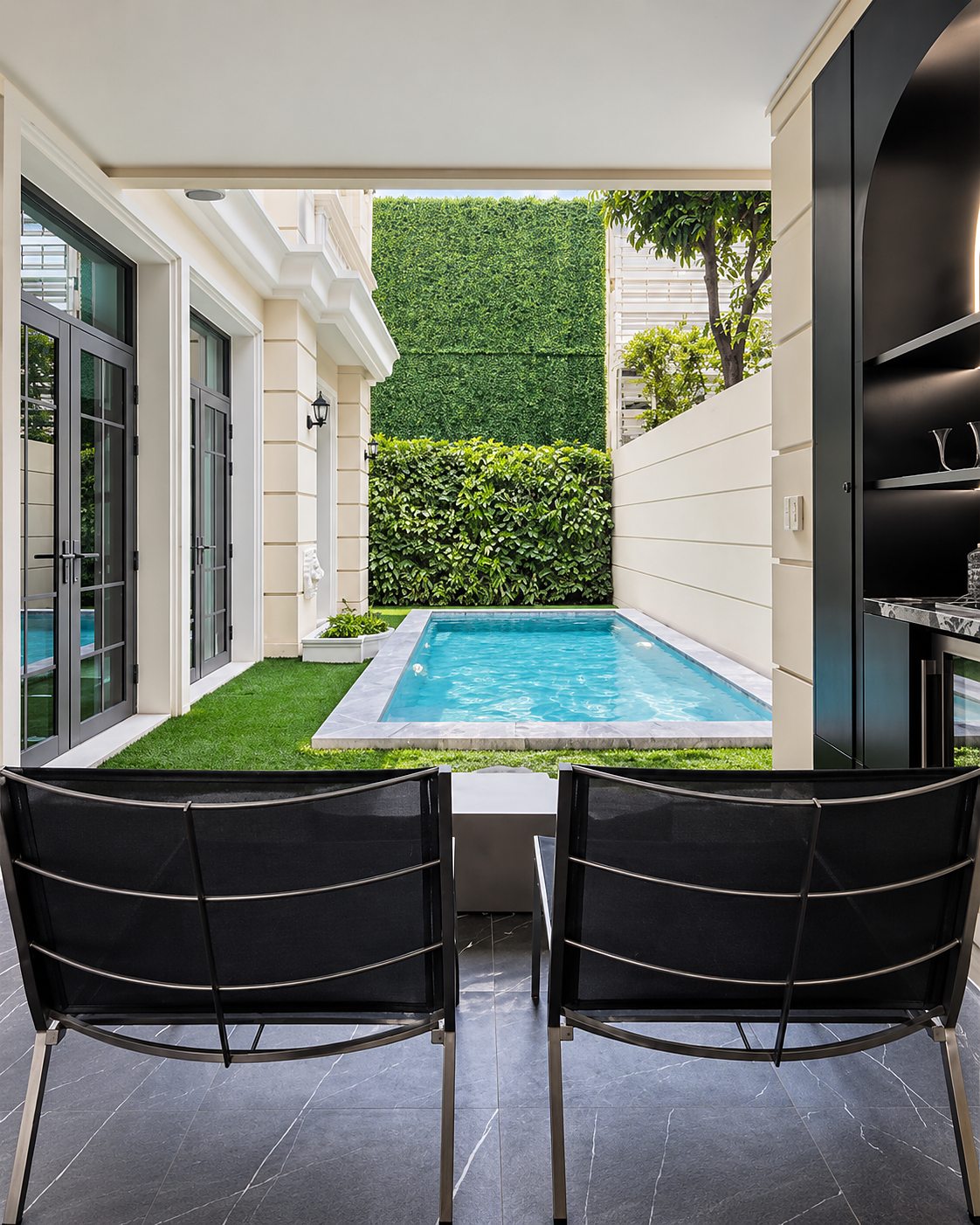 Ultra Luxury House Ekkamai 22: Private swimming pool
