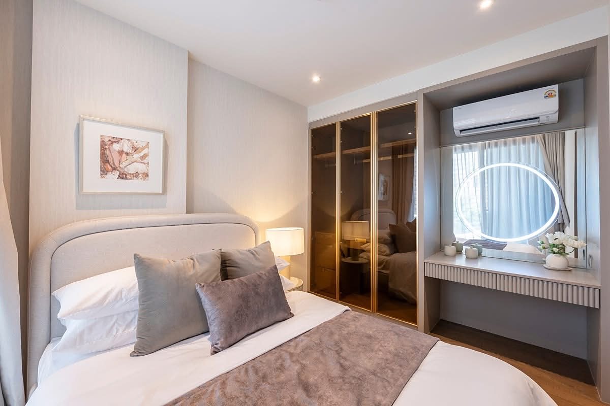 Via 34: Second bedroom